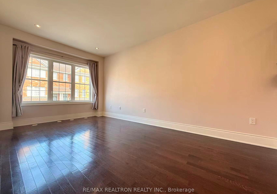 19-golden-spruce-lane-vaughan-ontario-n12864606