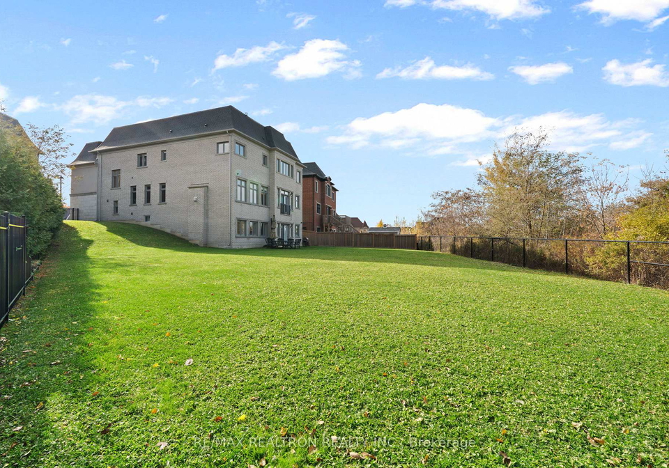 56-ria-court-king-ontario-n12865122