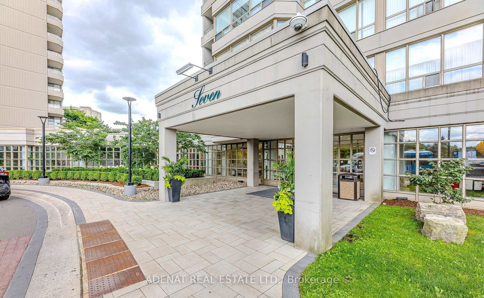 7-townsgate-drive-vaughan-ontario-n12866728