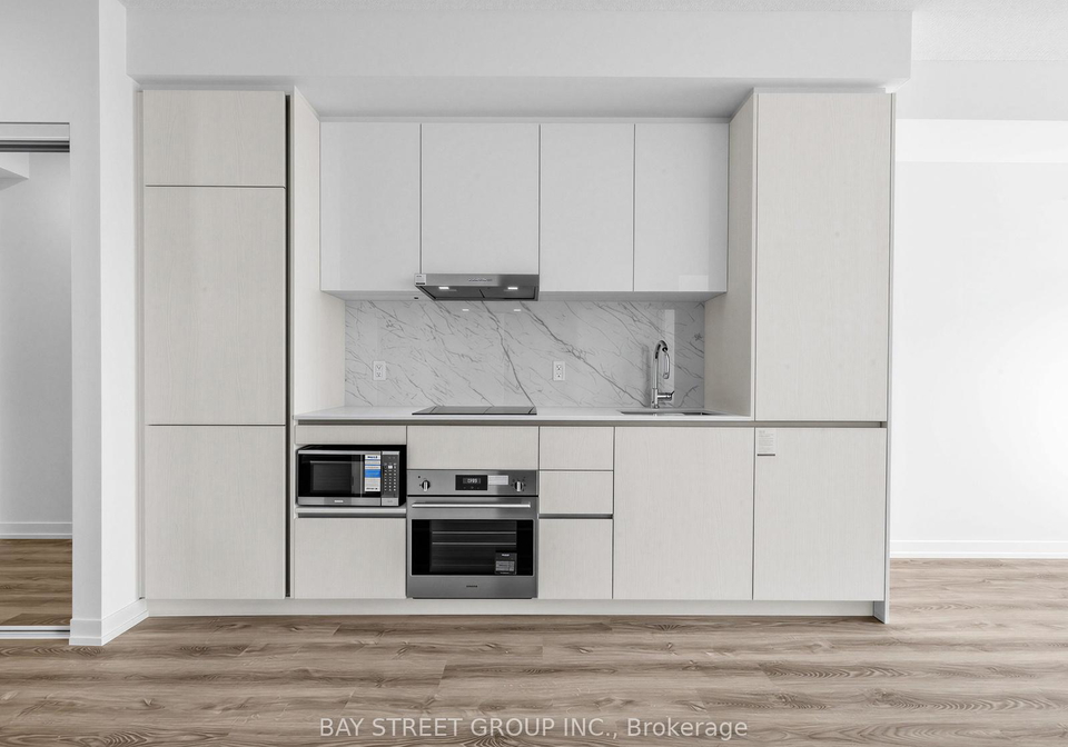 8-interchange-way-vaughan-ontario-n12867096