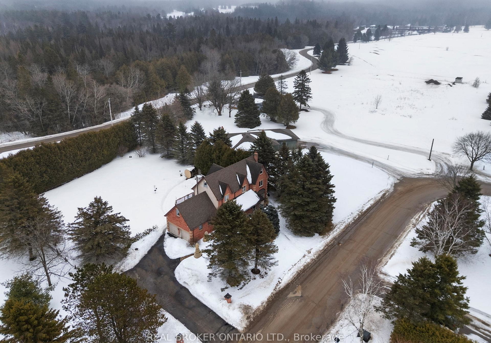 3-mill-run-gate-uxbridge-ontario-n12867594