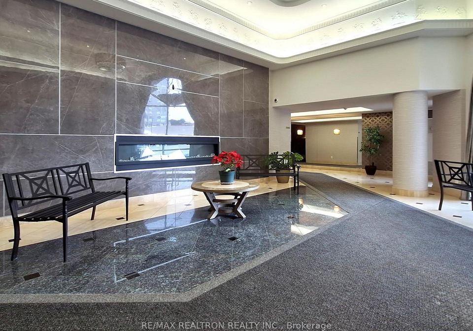 9017-leslie-street-richmond-hill-ontario-n12868944