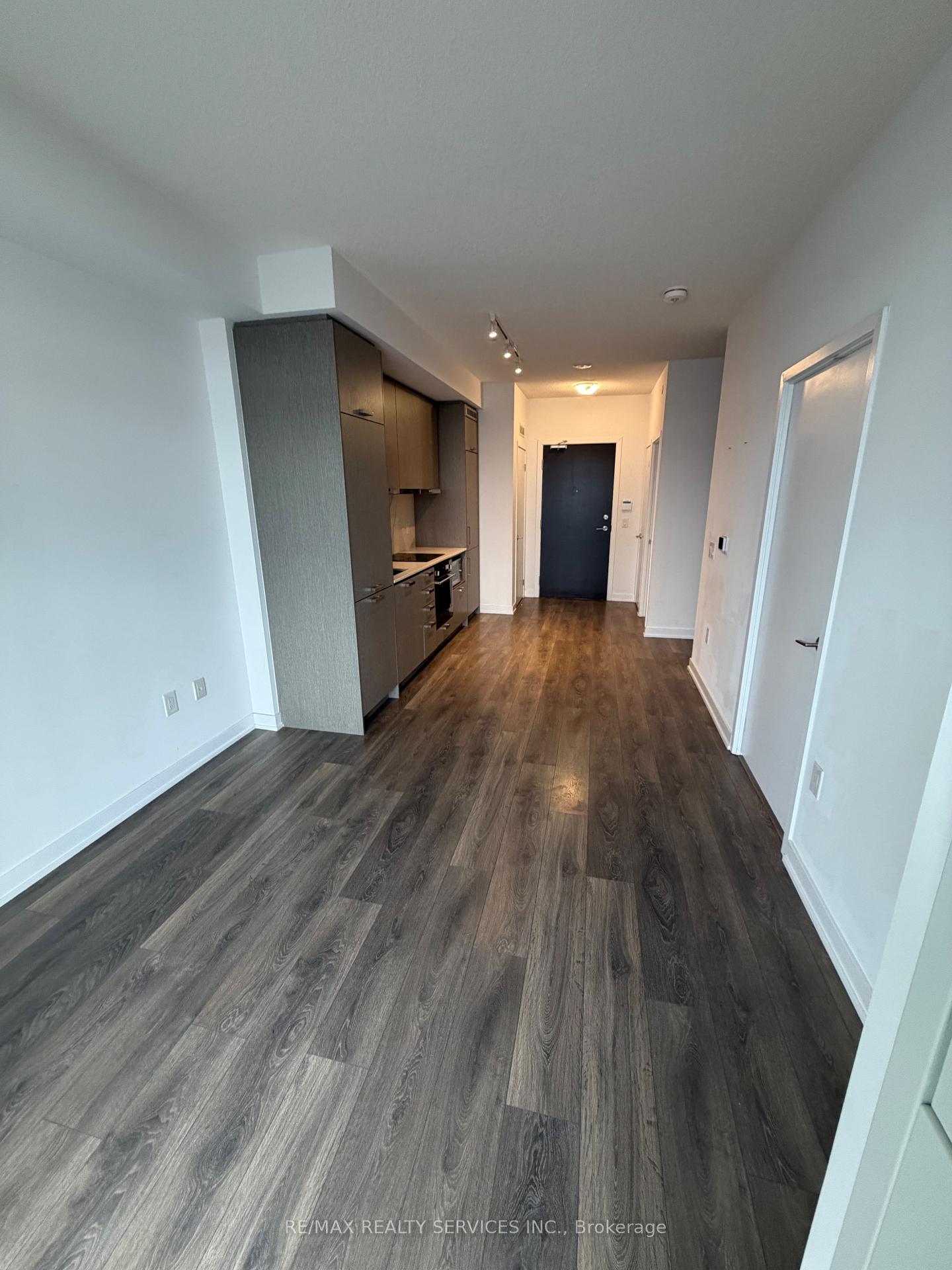 38-honeycrisp-crescent-vaughan-ontario-n12870562