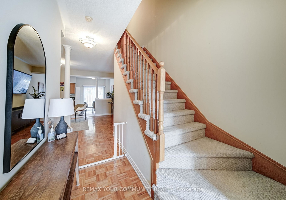 528-ainsworth-drive-newmarket-ontario-n12871064
