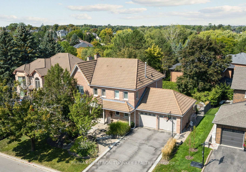 22-trillium-drive-aurora-ontario-n12871372