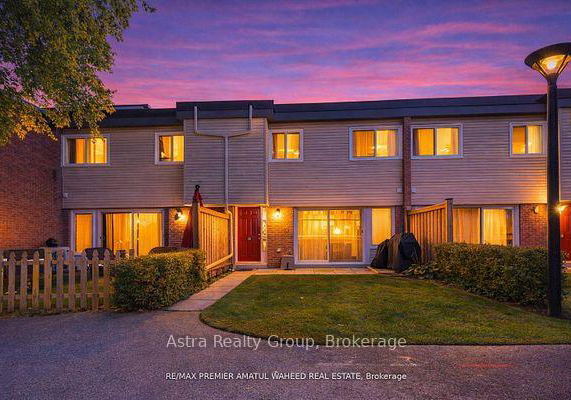 111-milestone-crescent-aurora-ontario-n12871864
