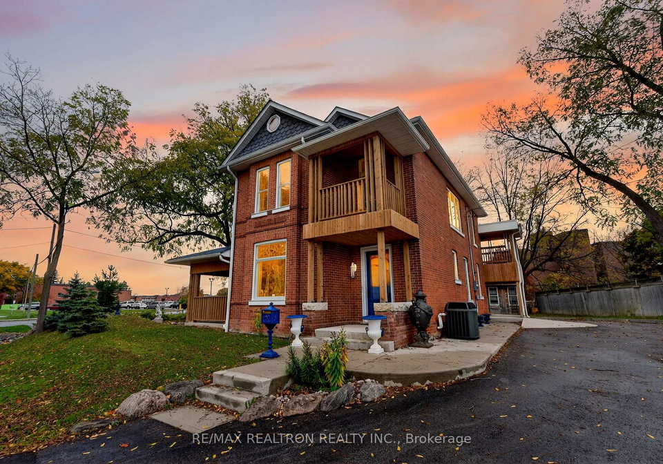 9-the-n-georgina-ontario-n12872626