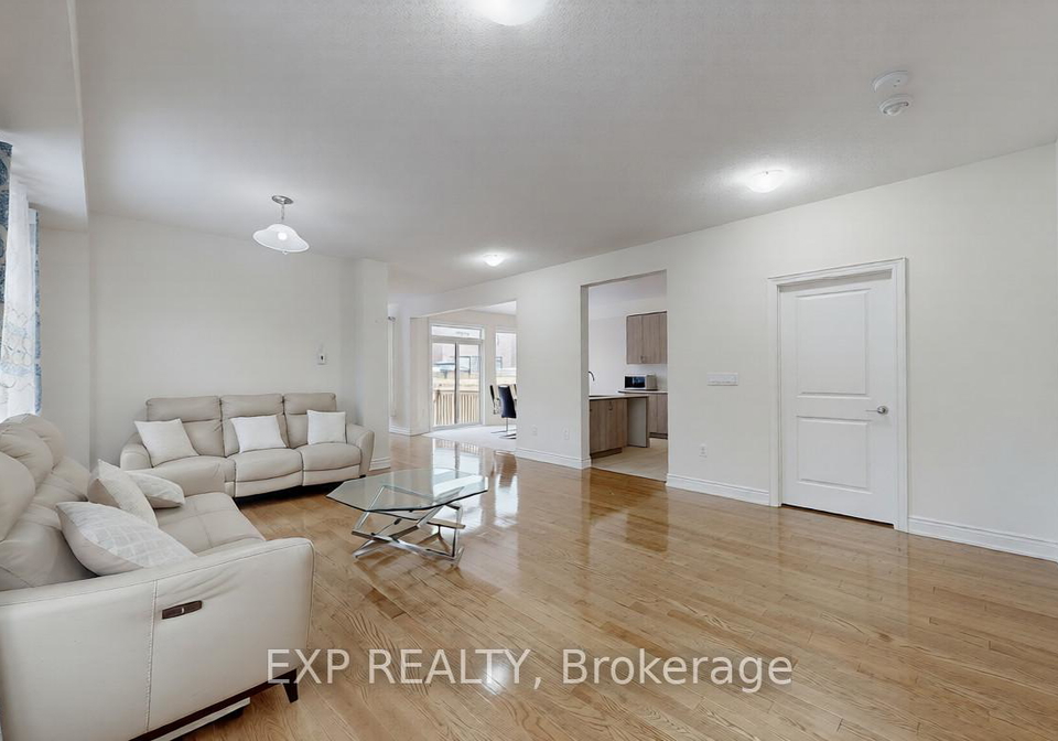 19-meadow-vista-crescent-east-gwillimbury-ontario-n12873040