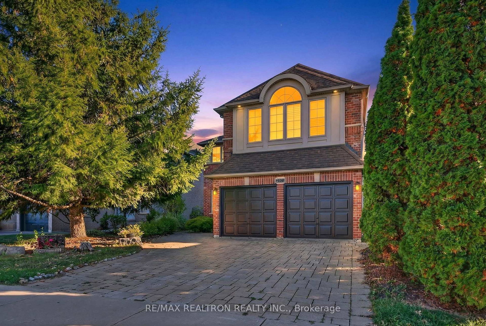 446-silken-laumann-drive-newmarket-ontario-n12873492