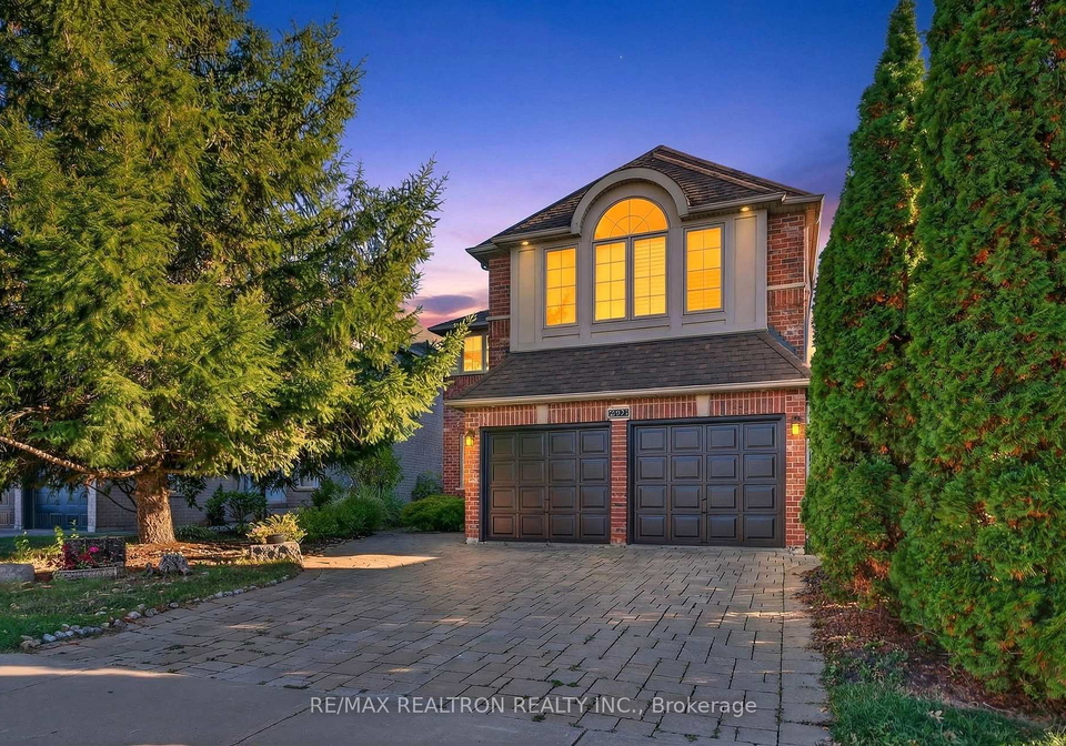 446-silken-laumann-drive-newmarket-ontario-n12873492