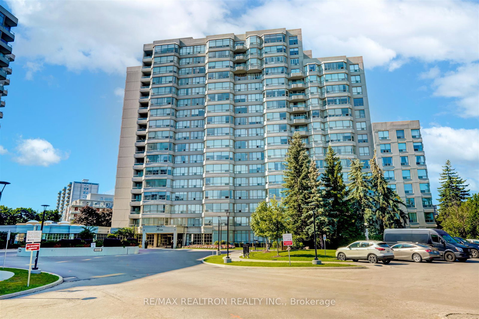 7-townsgate-drive-vaughan-ontario-n12874682