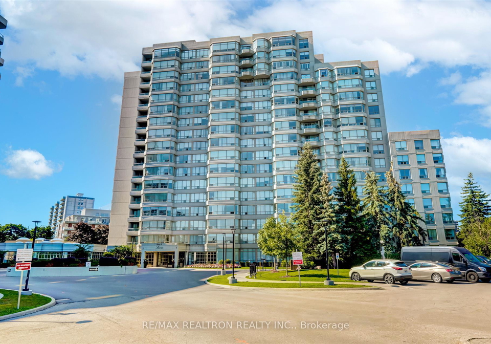 7-townsgate-drive-vaughan-ontario-n12874682