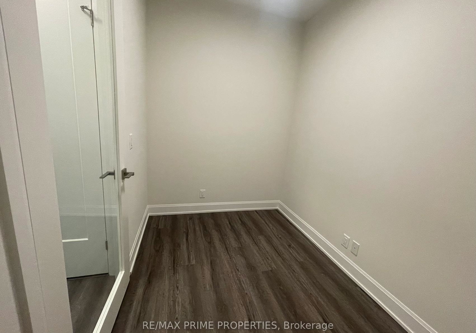 8-water-walk-drive-markham-ontario-n12874774