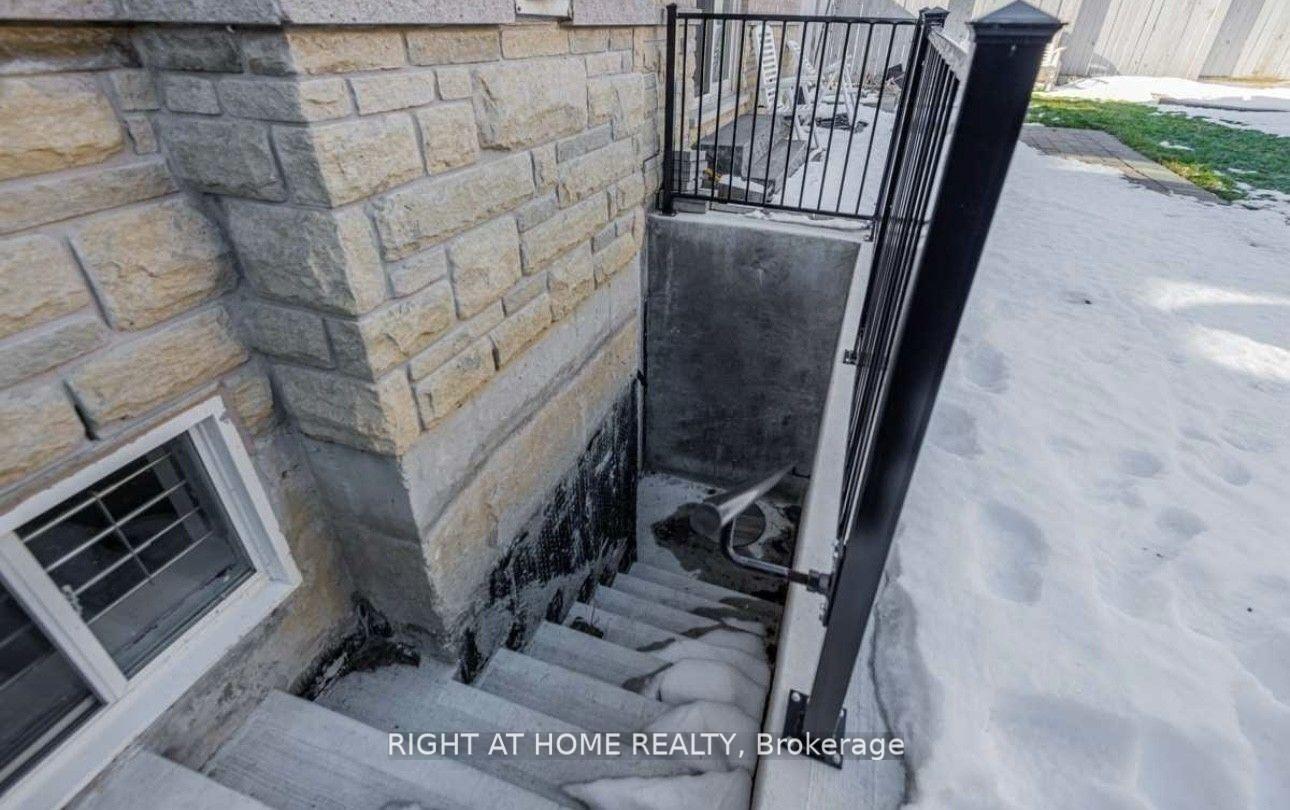 2-township-avenue-richmond-hill-ontario-n12877924