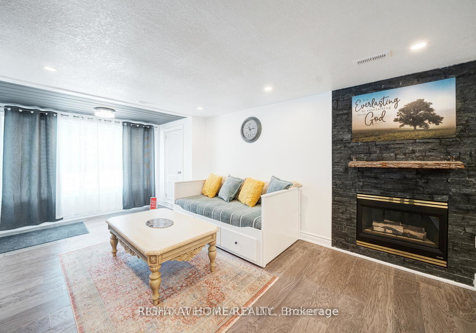 2020-kate-avenue-e-innisfil-ontario-n12878976