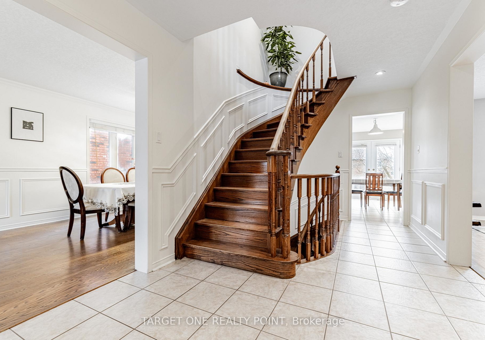 36-prince-drive-bradford-west-gwillimbury-ontario-n12879024