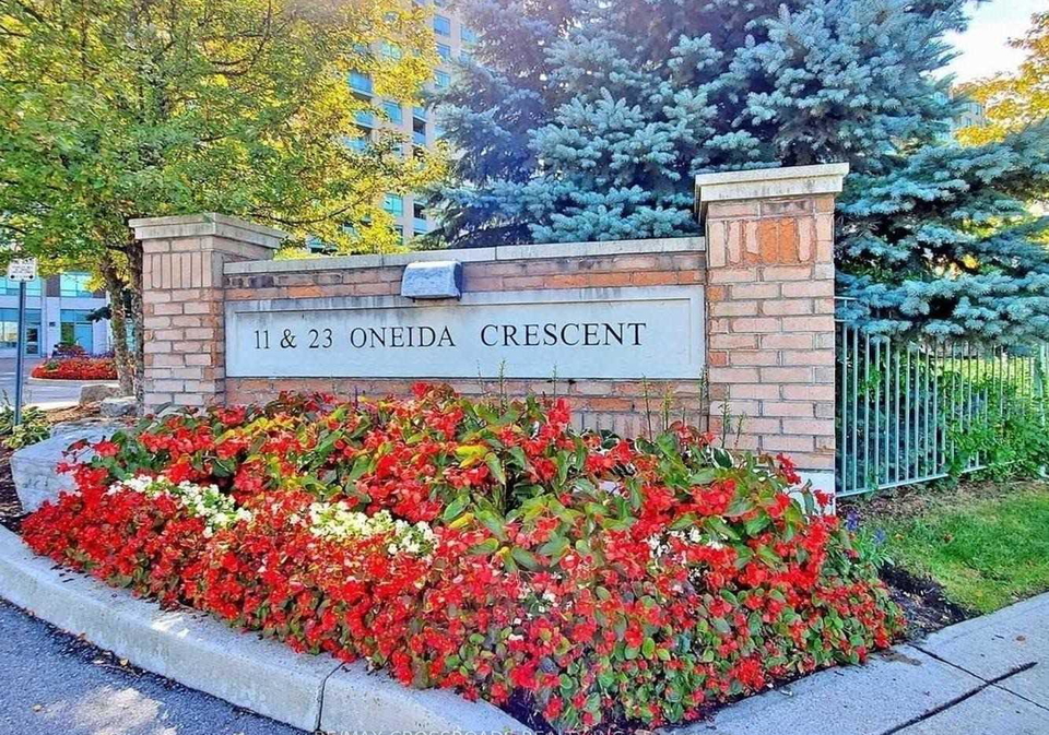 23-oneida-crescent-richmond-hill-ontario-n12879176