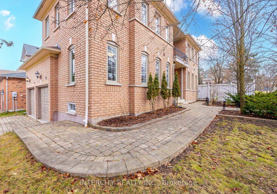 63-deerglen-terrace-aurora-ontario-n12879720