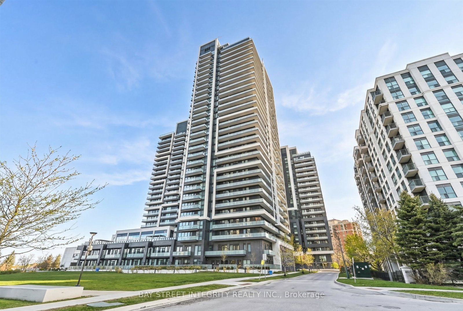 105-oneida-crescent-richmond-hill-ontario-n12881468