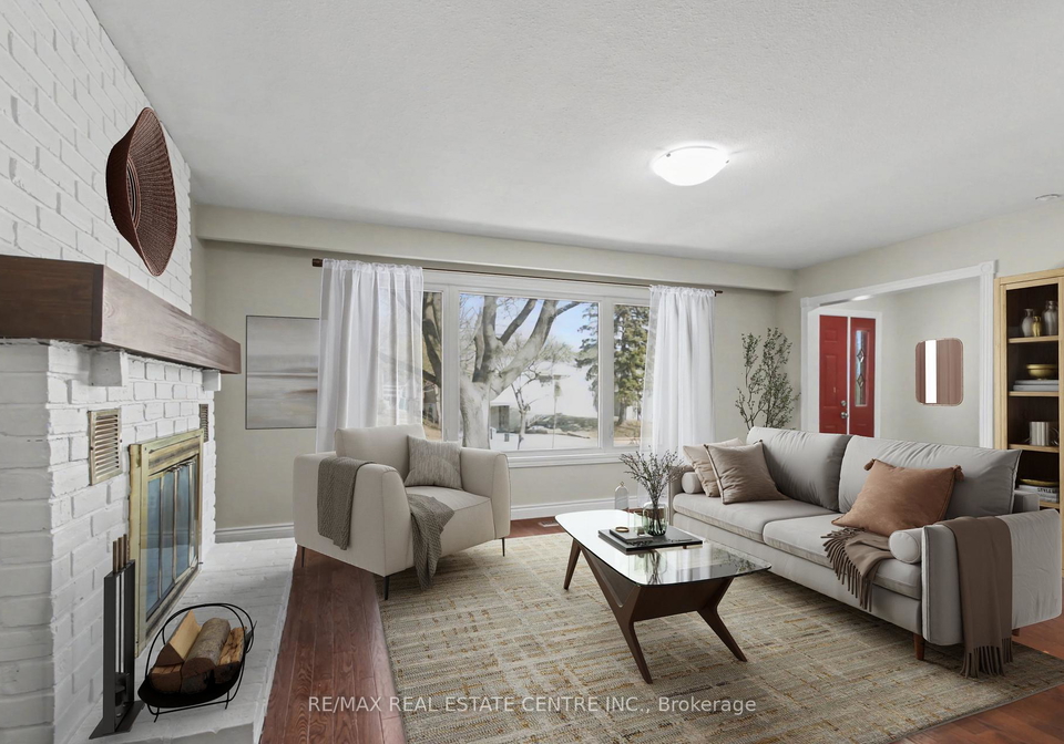 61-romfield-circuit-markham-ontario-n12882756