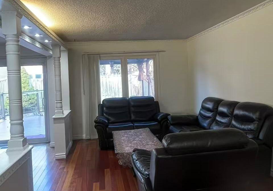 111-digby-crescent-markham-ontario-n12883274