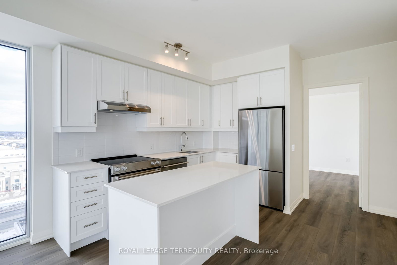 27-korda-gate-vaughan-ontario-n12883580