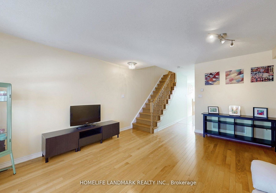 323-caboto-trail-markham-ontario-n12884358