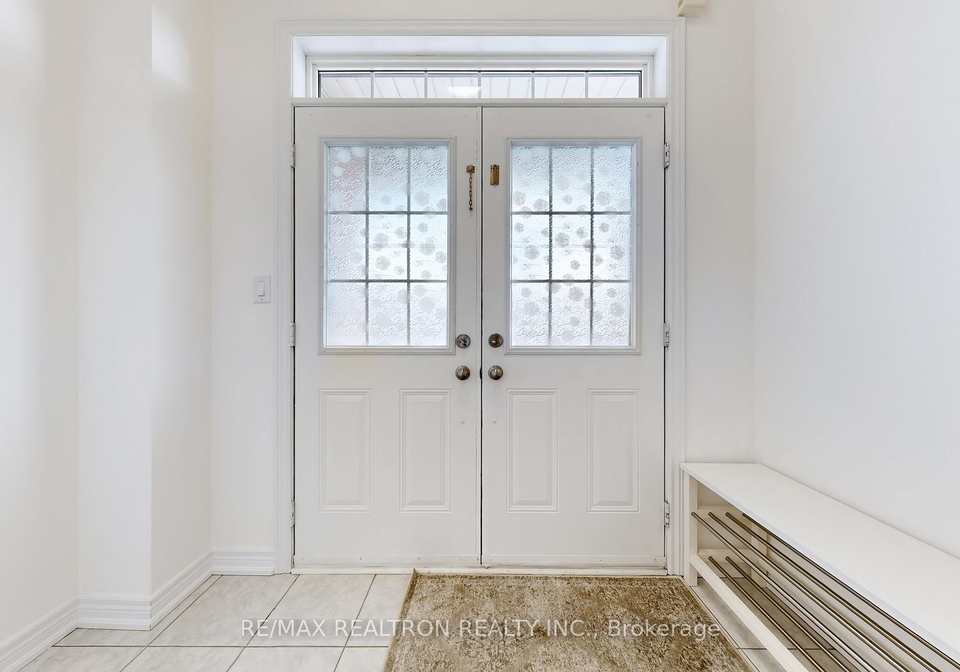 10-gower-drive-aurora-ontario-n12884934