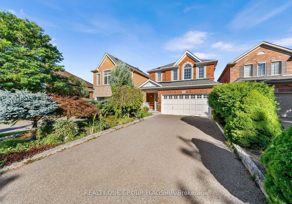 909-oaktree-crescent-newmarket-ontario-n12885216