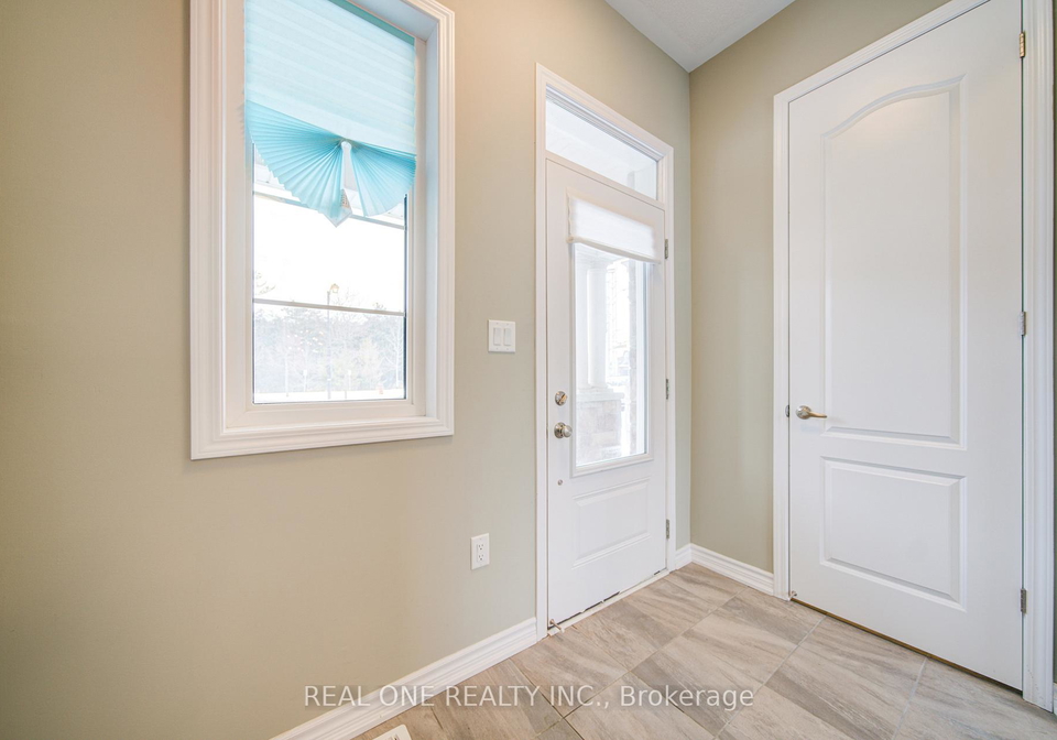 396-thomas-phillips-drive-aurora-ontario-n12885444