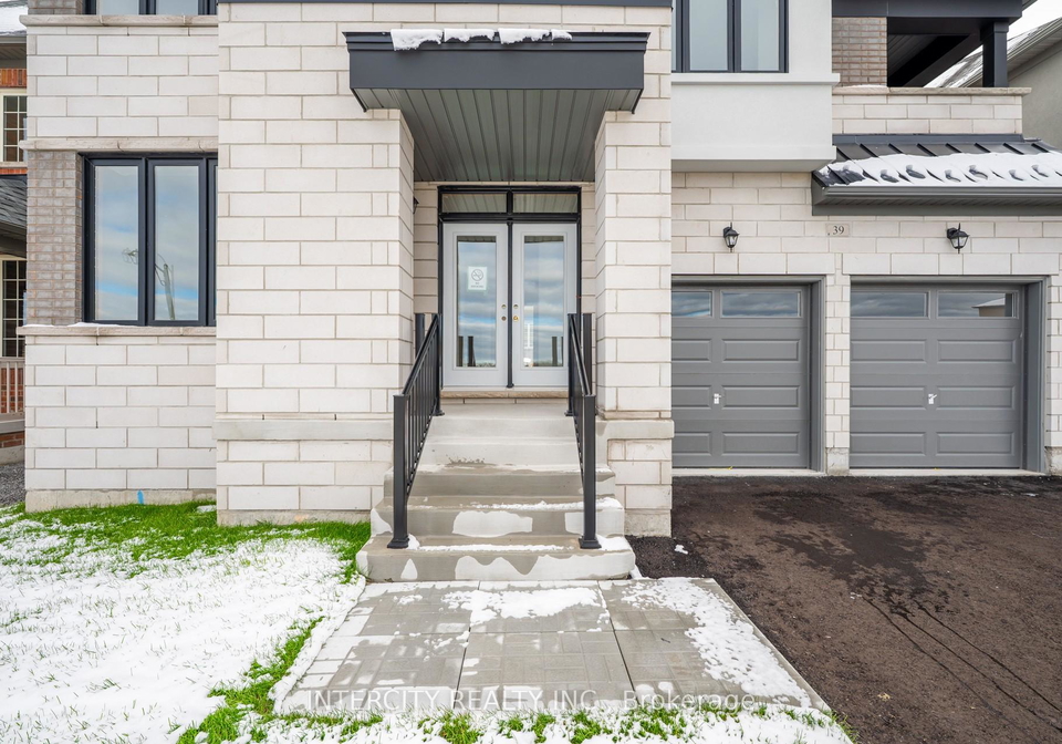 39-father-muckle-avenue-georgina-ontario-n12885796