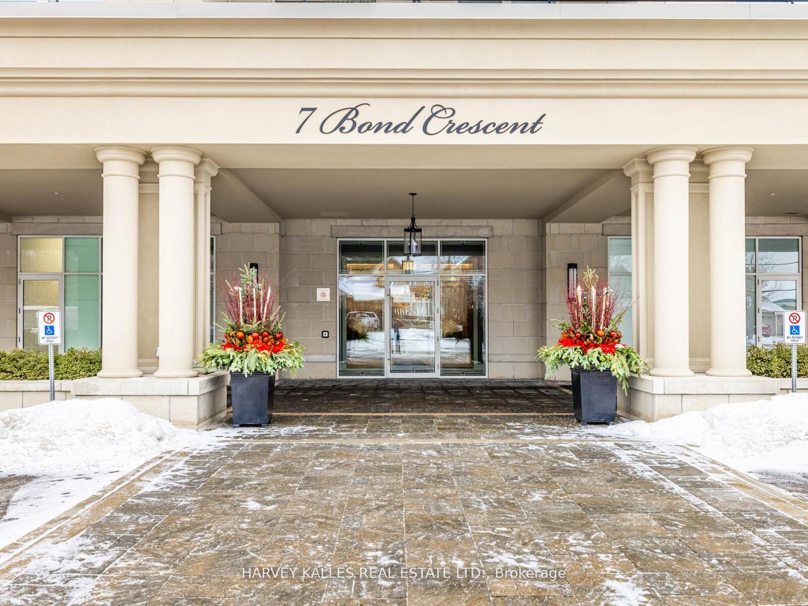 7-bond-crescent-richmond-hill-ontario-n12886118