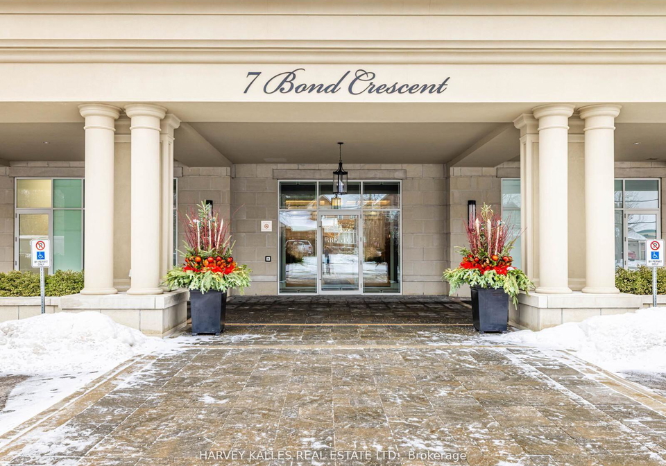 7-bond-crescent-richmond-hill-ontario-n12886118