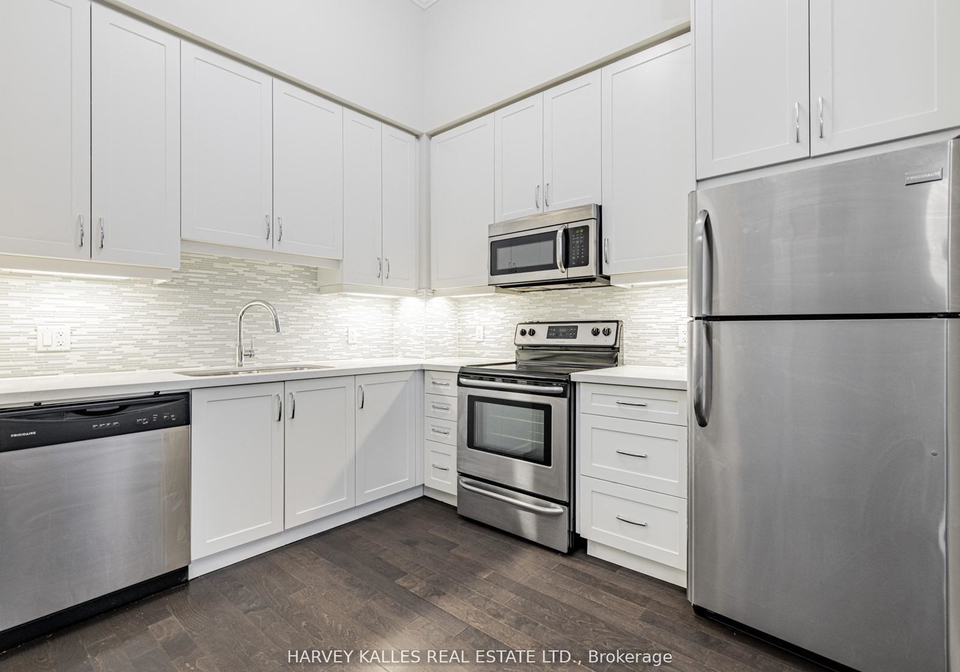 7-bond-crescent-richmond-hill-ontario-n12886118
