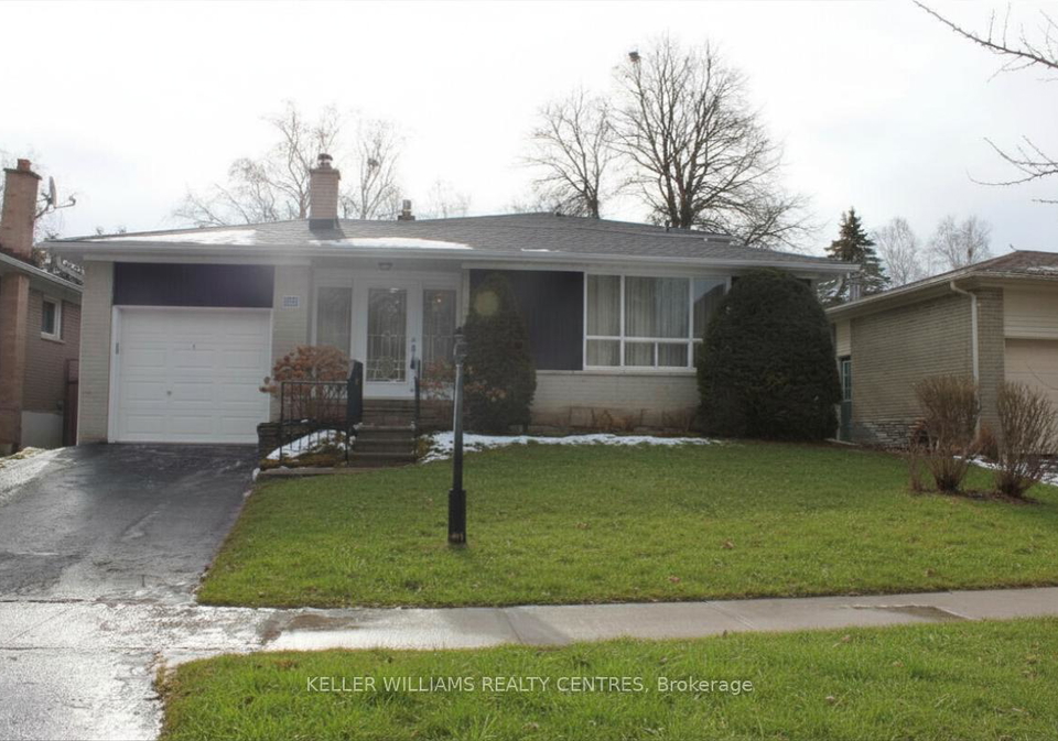356-dennie-avenue-newmarket-ontario-n12887682