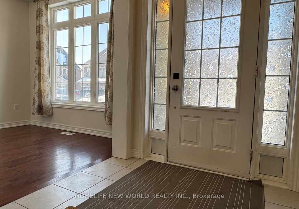 38-roy-harper-avenue-aurora-ontario-n12889774