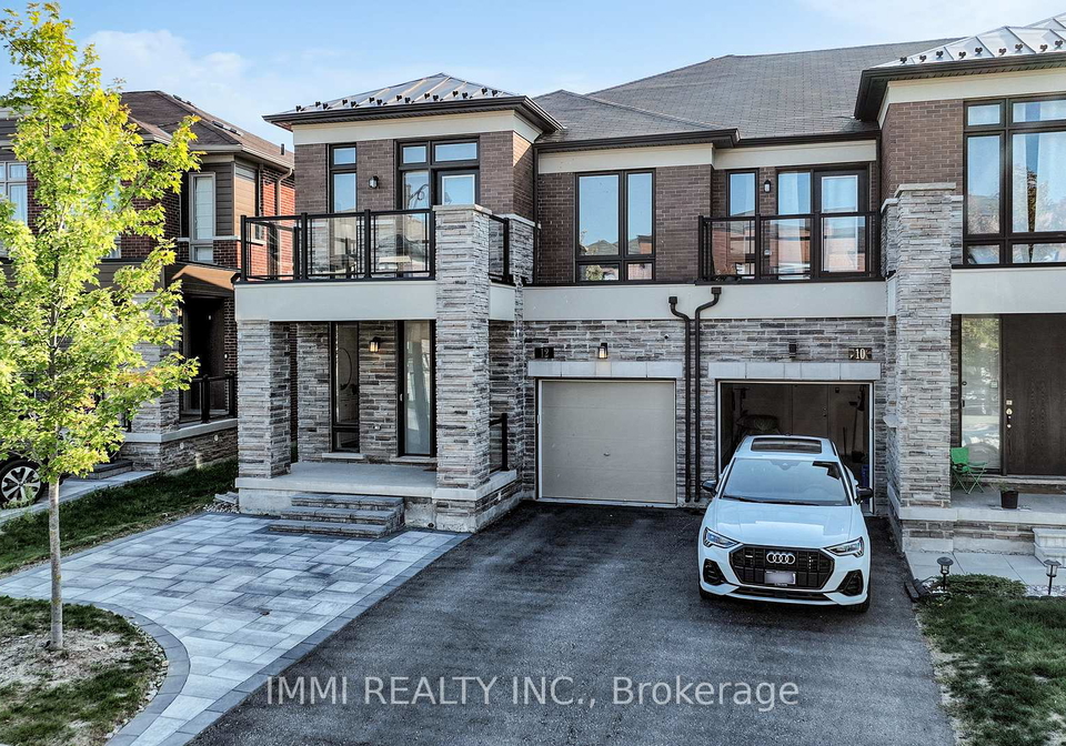 12-badgerow-way-aurora-ontario-n12890030
