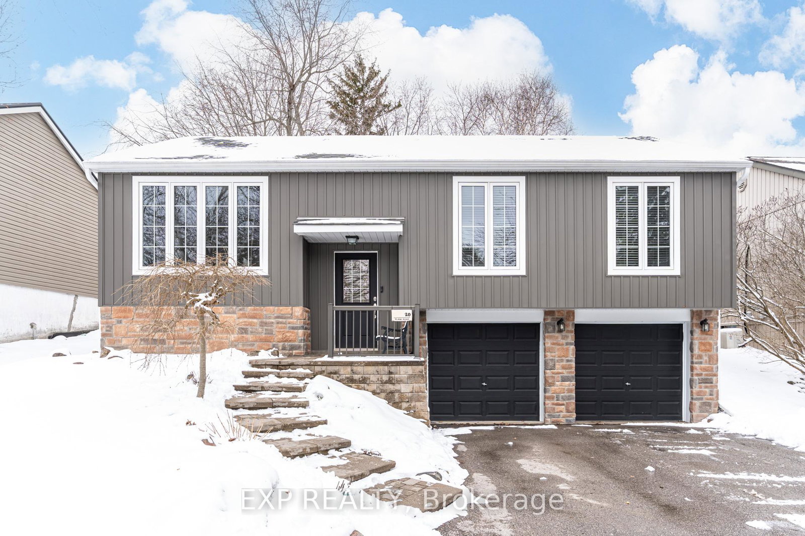 20-plank-road-east-gwillimbury-ontario-n12890044