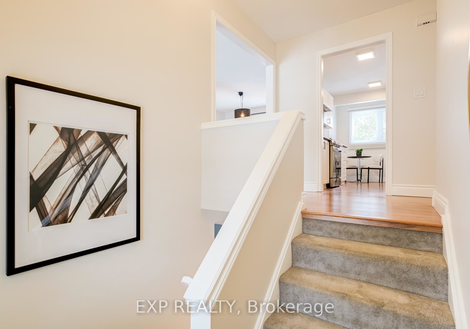 20-plank-road-east-gwillimbury-ontario-n12890044