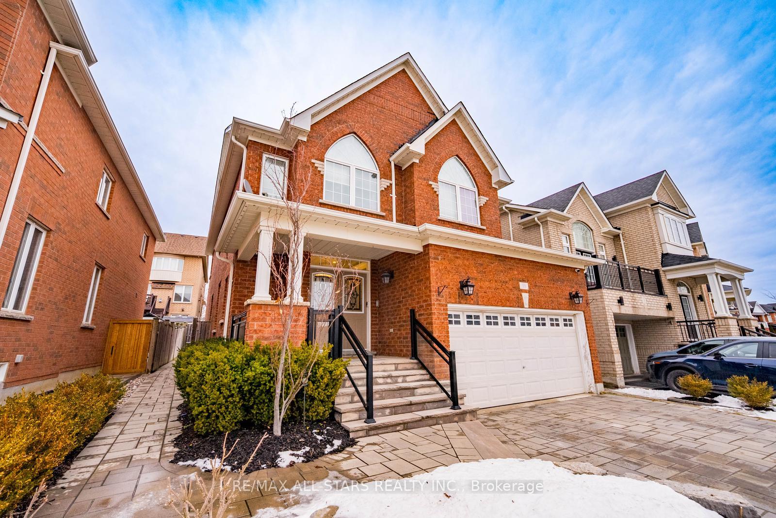 11-horsedreamer-lane-whitchurch-stouffville-ontario-n12890094