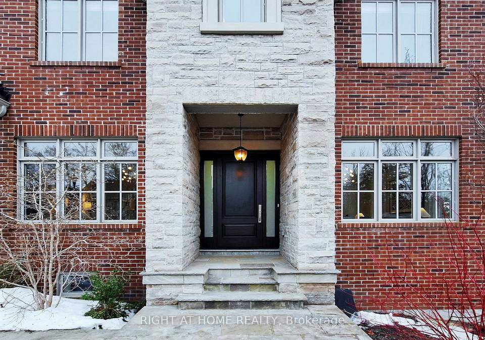 15-davina-circle-aurora-ontario-n12890744