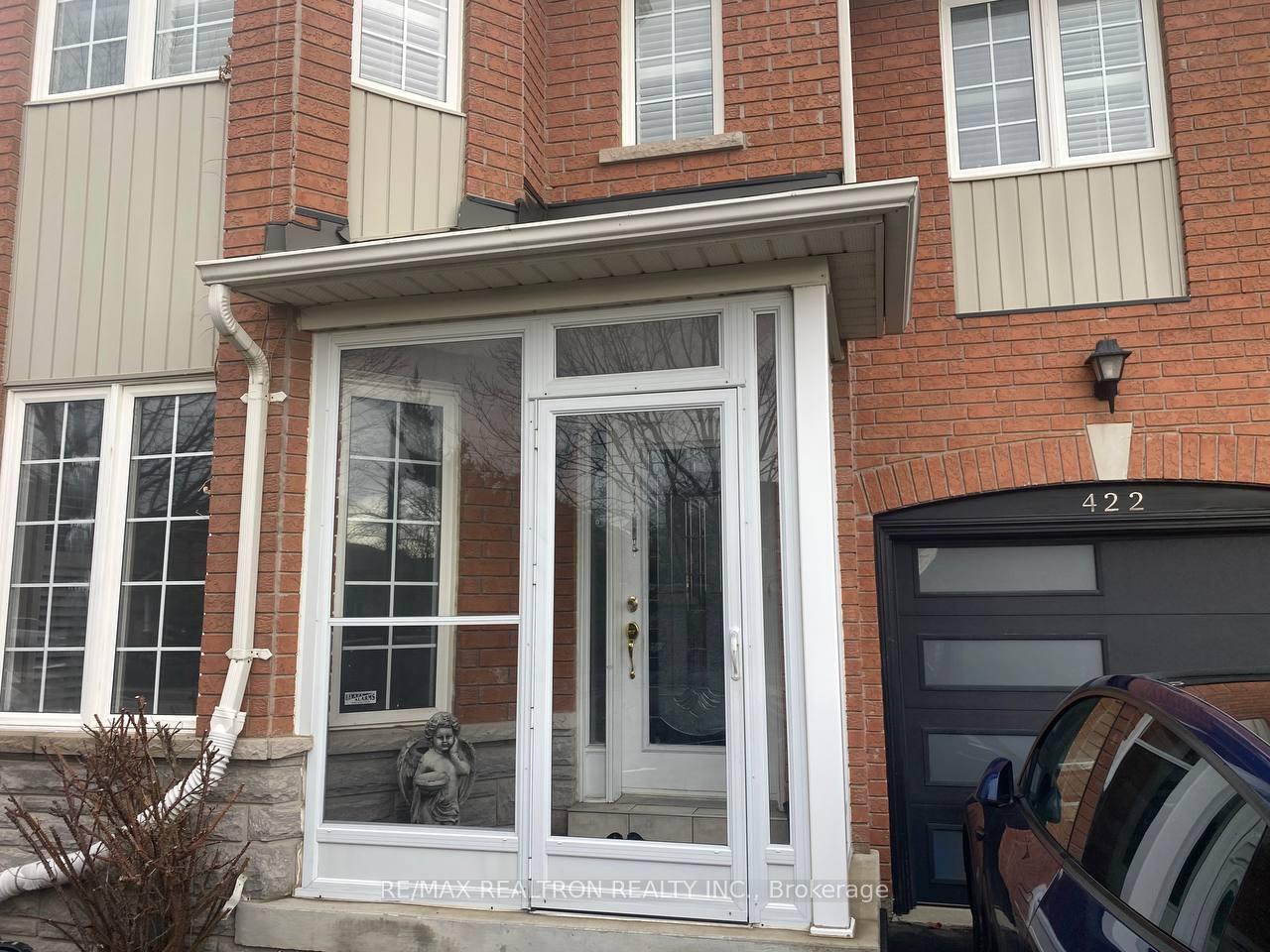 422-woodspring-avenue-newmarket-ontario-n12890850