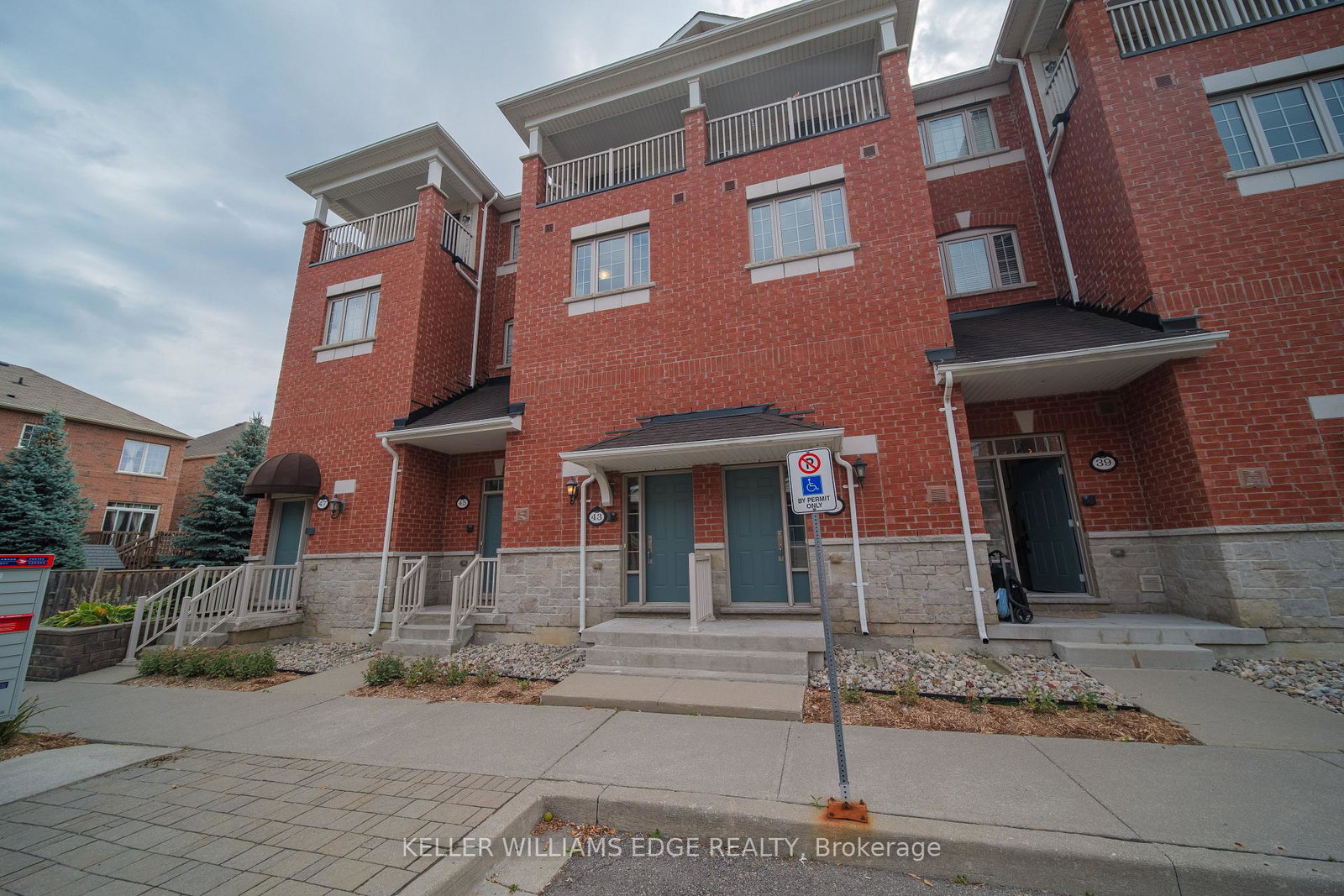 43-ormerod-lane-richmond-hill-ontario-n12890956