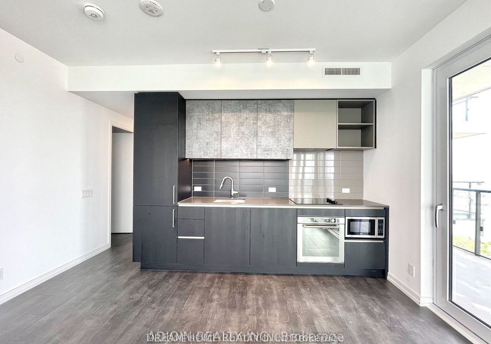 7890-jane-street-vaughan-ontario-n12892182