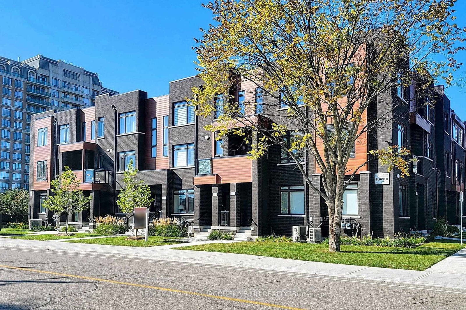 370c-red-maple-road-richmond-hill-ontario-n12892246