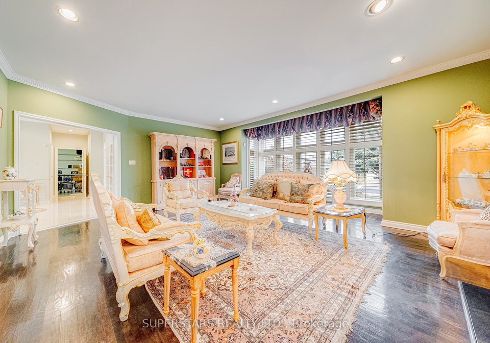 28-edmund-crescent-richmond-hill-ontario-n12894190