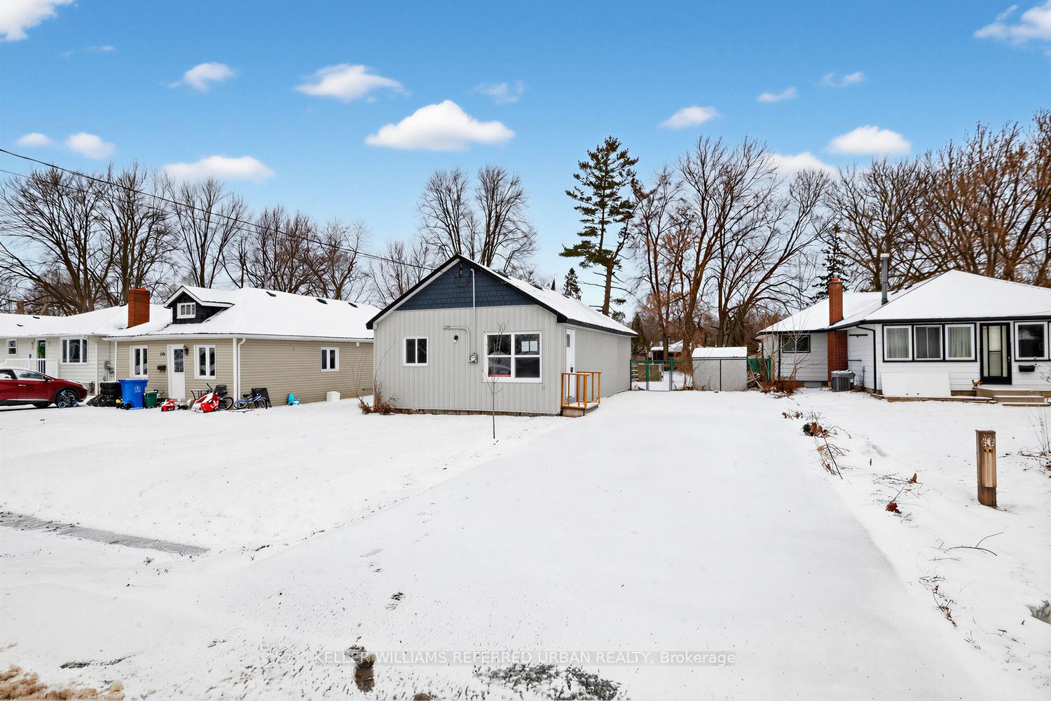 208-bayview-avenue-georgina-ontario-n12895010