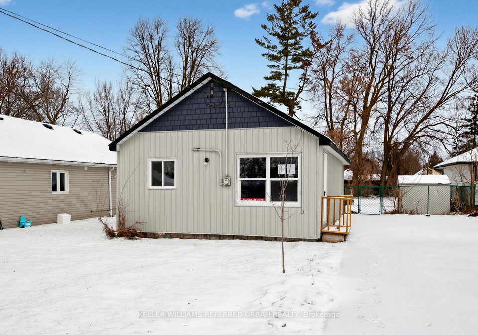 208-bayview-avenue-georgina-ontario-n12895010