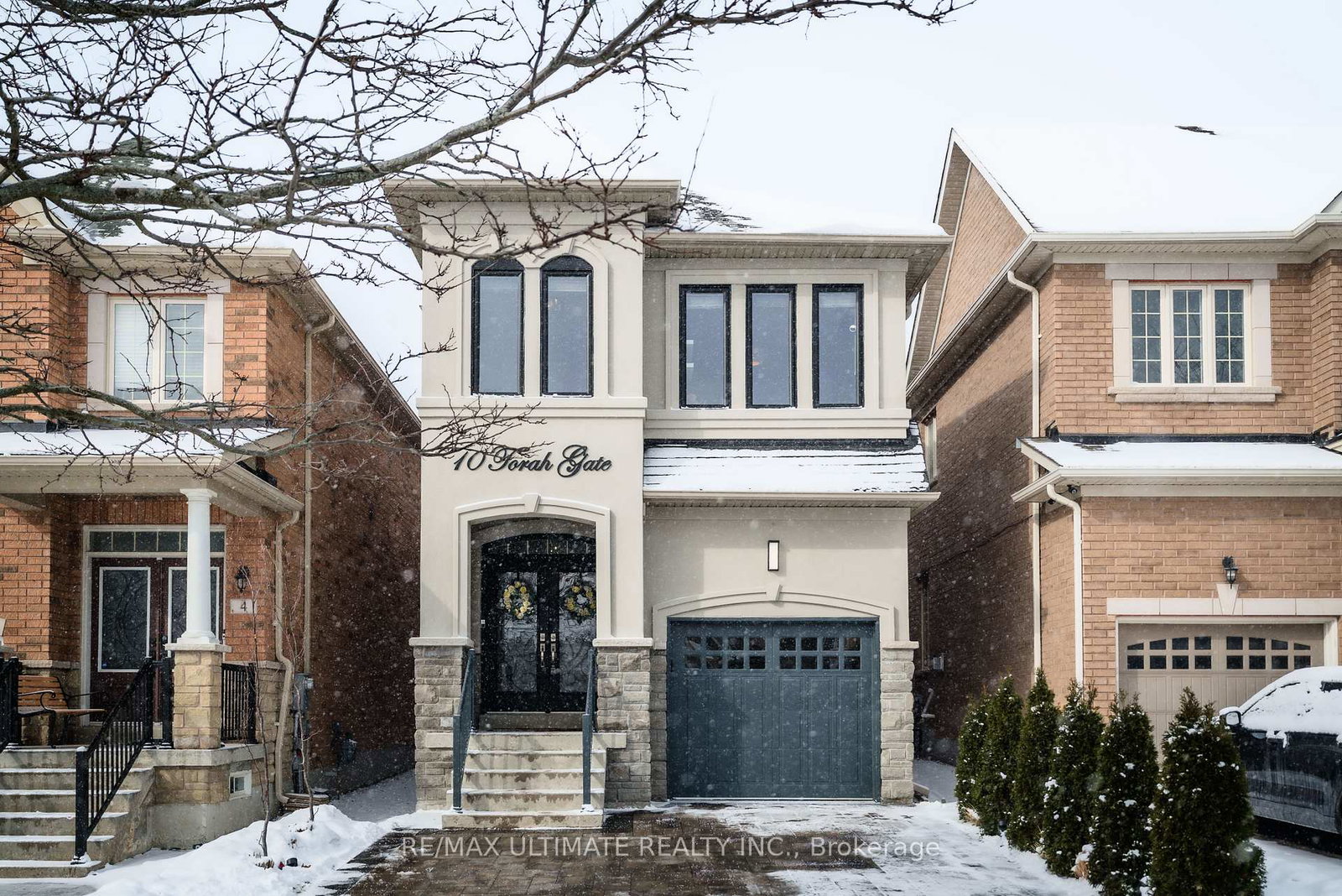 10-torah-gate-vaughan-ontario-n12895100