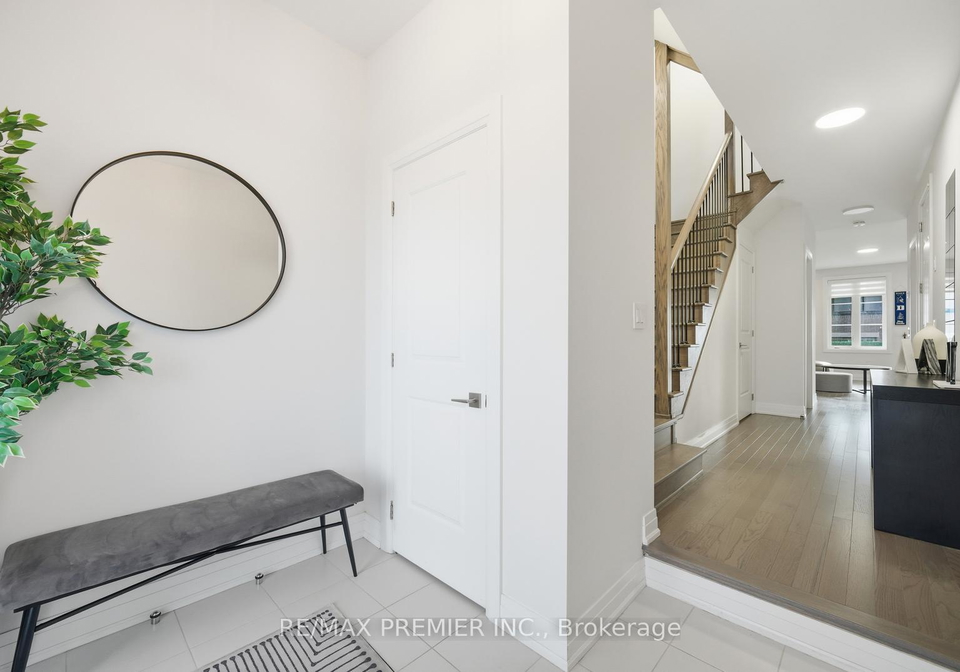 229-vermont-avenue-newmarket-ontario-n12895102
